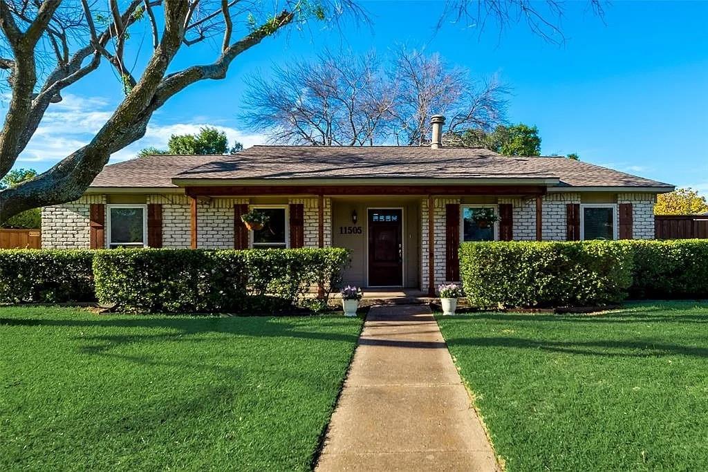 20898100 - 11505 Featherbrook Drive | Ginger Varga